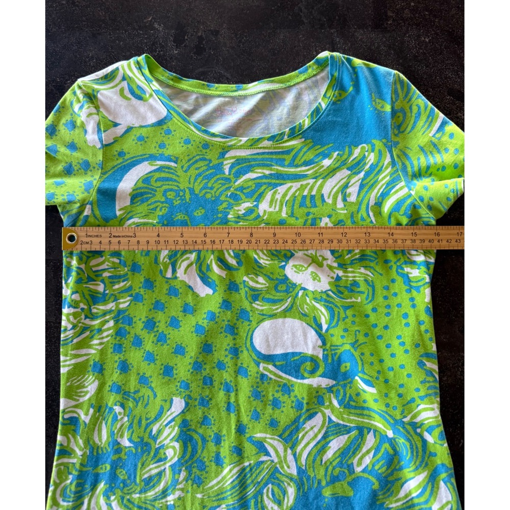 Lilly Pulitzer Daniella Tee Shirt Women's M Blue Green Roar Jungle Print T-Shirt - Picture 4 of 5